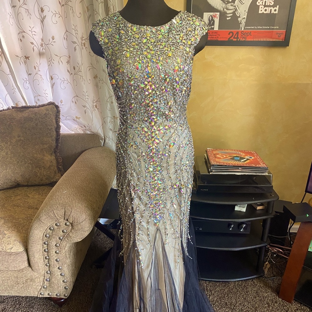 Envious Couture Prom/Formal Size 12. NWT